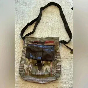 Pistil crossbody bag